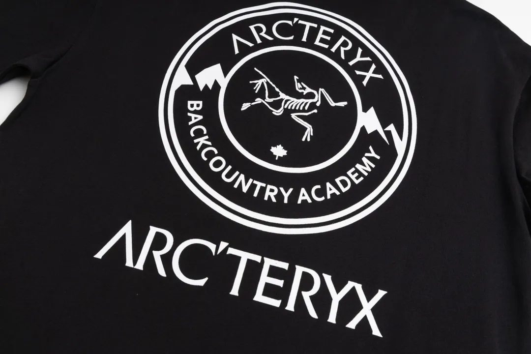 【 Quality】 Arc’teryx 𝟮𝟰𝘀𝘀 T ， ， ， OS Premium 32S g Quality ： ：White Black Size：XS S M L